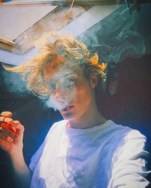 设计师颜值天花板！24岁时尚王子靠才华惊艳众人，绝世美貌在线鲨人