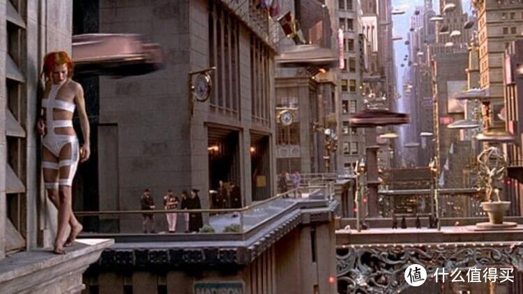 《第五元素》上映25周年：卢贝松与提姆波顿的幕后故事