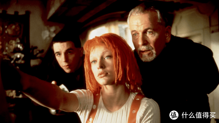 《第五元素》上映25周年：卢贝松与提姆波顿的幕后故事